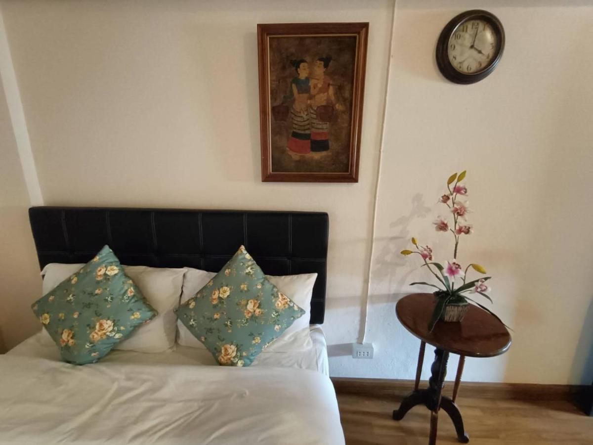 Hostel Soft Night Barzaar Čiang Mai Exteriér fotografie
