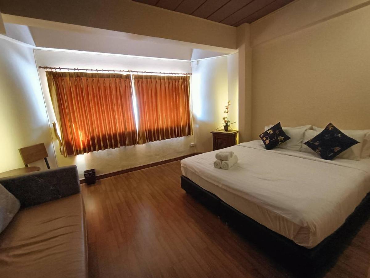 Hostel Soft Night Barzaar Čiang Mai Exteriér fotografie