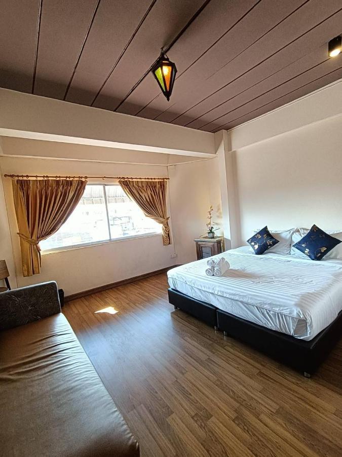 Hostel Soft Night Barzaar Čiang Mai Exteriér fotografie